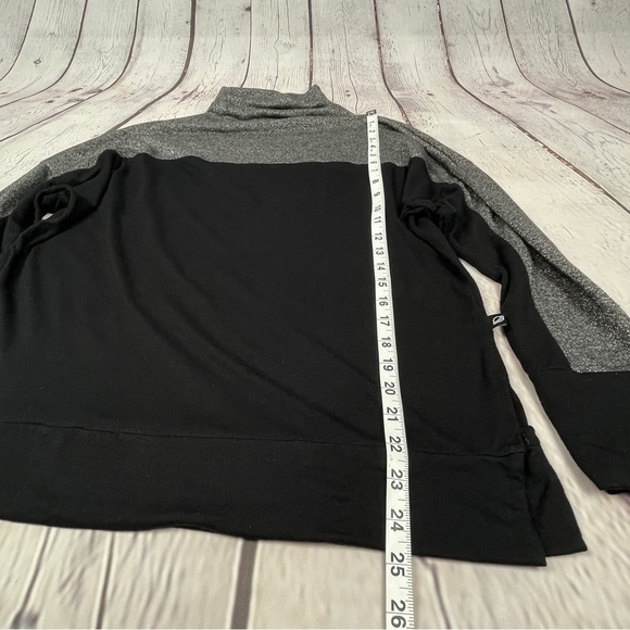 TEREZ black & metallic grey long sleeve mock neck lightweight sweater, size S - Picture 9 of 11